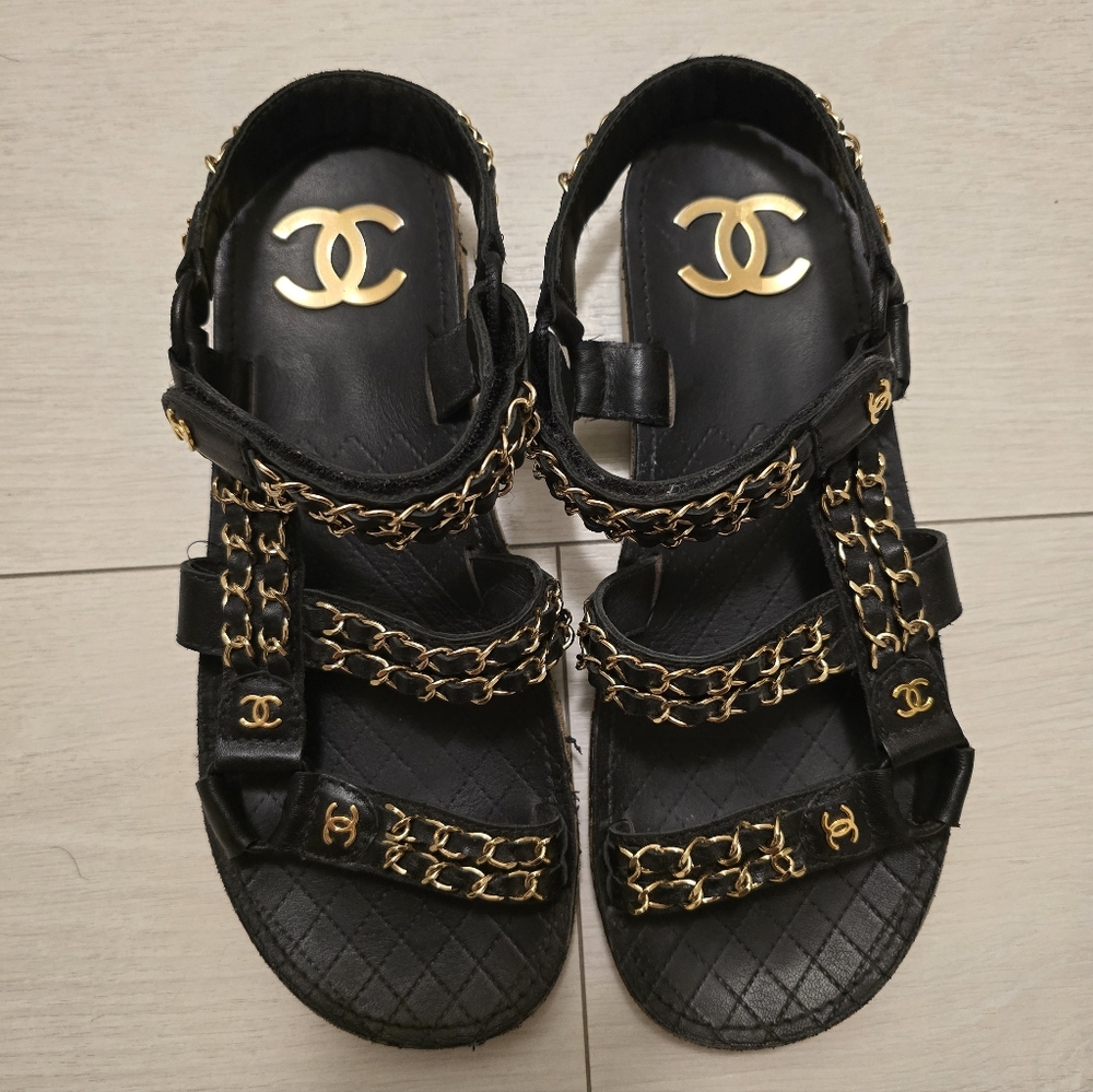 [SOLD] CHANEL Black Sandals with Gold Chain Details
